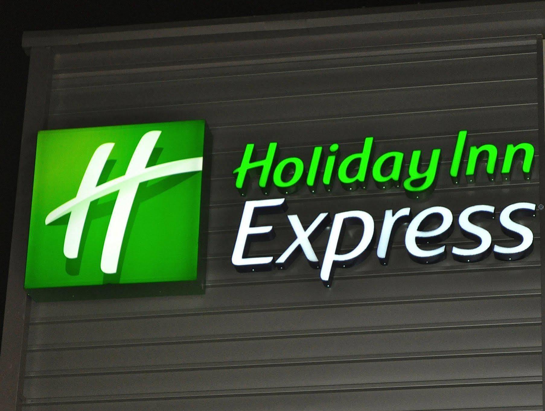 Holiday Inn Express Pittsburgh - Munhall, An Ihg Hotel Exterior photo